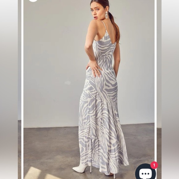 NEW Mustard Seed Zebra Print Maxi Dress, Size Small - Picture 3 of 10